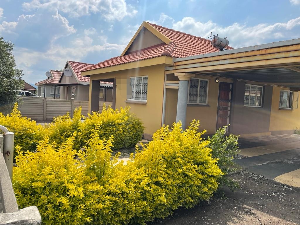 3 Bedroom Property for Sale in Freedom Park North West